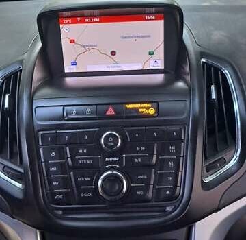 Черный Опель Zafira Tourer, объемом двигателя 1.96 л и пробегом 260 тыс. км за 10700 $, фото 12 на Automoto.ua