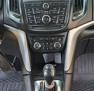 Черный Опель Zafira Tourer, объемом двигателя 1.96 л и пробегом 260 тыс. км за 10700 $, фото 13 на Automoto.ua