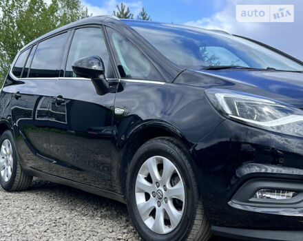 Черный Опель Zafira Tourer, объемом двигателя 1.6 л и пробегом 164 тыс. км за 14193 $, фото 8 на Automoto.ua