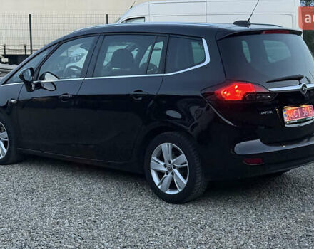 Черный Опель Zafira Tourer, объемом двигателя 1.6 л и пробегом 220 тыс. км за 12500 $, фото 5 на Automoto.ua
