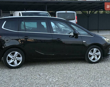 Черный Опель Zafira Tourer, объемом двигателя 1.6 л и пробегом 220 тыс. км за 12500 $, фото 8 на Automoto.ua