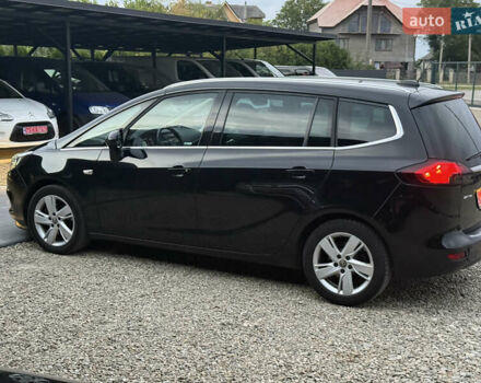 Черный Опель Zafira Tourer, объемом двигателя 1.6 л и пробегом 220 тыс. км за 12750 $, фото 6 на Automoto.ua
