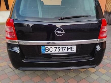 Черный Опель Zafira Tourer, объемом двигателя 1.69 л и пробегом 239 тыс. км за 7600 $, фото 1 на Automoto.ua