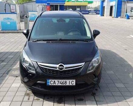 Черный Опель Zafira Tourer, объемом двигателя 2 л и пробегом 222 тыс. км за 11300 $, фото 1 на Automoto.ua