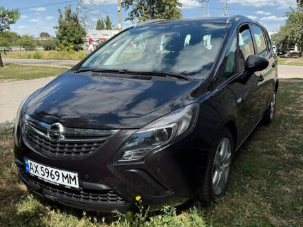 Опель Zafira Tourer 2012 у Лозовой на Automoto.ua Чорний Опель Zafira Tourer, об'ємом двигуна 1.6 л та пробігом 213 тис. км за 9500 $, фото 1 на Automoto.ua