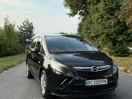 Черный Опель Zafira Tourer, объемом двигателя 1.96 л и пробегом 273 тыс. км за 9450 $, фото 1 на Automoto.ua