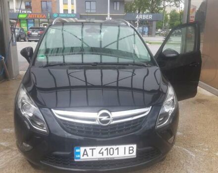 Черный Опель Zafira Tourer, объемом двигателя 1.36 л и пробегом 198 тыс. км за 9000 $, фото 1 на Automoto.ua
