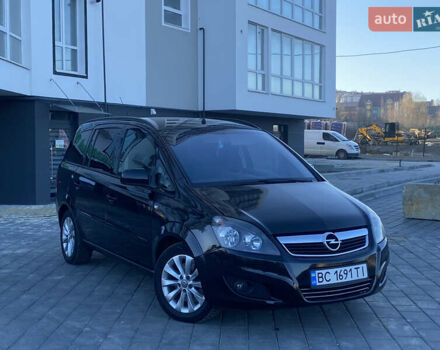 Черный Опель Zafira Tourer, объемом двигателя 1.69 л и пробегом 259 тыс. км за 5200 $, фото 1 на Automoto.ua