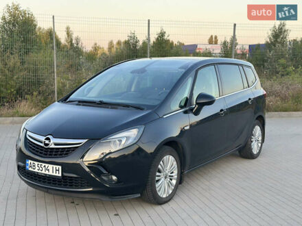 Опель Zafira Tourer 2015 в Виннице на Automoto.ua Черный Опель Zafira Tourer, объемом двигателя 1.6 л и пробегом 204 тыс. км за 11200 $, фото 1 на Automoto.ua