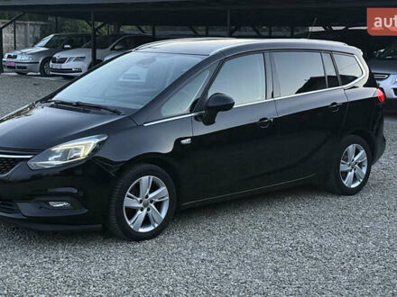 Черный Опель Zafira Tourer, объемом двигателя 1.6 л и пробегом 220 тыс. км за 12500 $, фото 1 на Automoto.ua