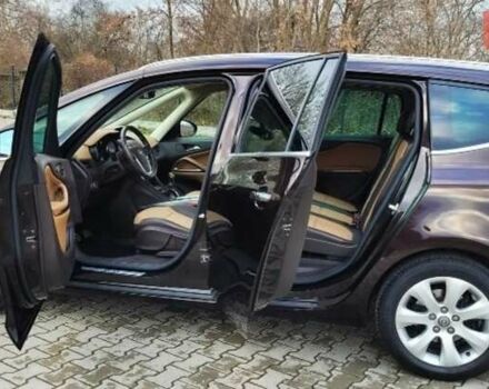 Фиолетовый Опель Zafira Tourer, объемом двигателя 2 л и пробегом 136 тыс. км за 8000 $, фото 10 на Automoto.ua