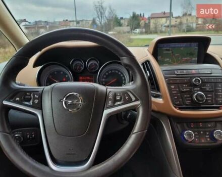 Фиолетовый Опель Zafira Tourer, объемом двигателя 2 л и пробегом 136 тыс. км за 8000 $, фото 13 на Automoto.ua