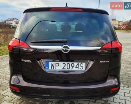 Фиолетовый Опель Zafira Tourer, объемом двигателя 2 л и пробегом 136 тыс. км за 8000 $, фото 3 на Automoto.ua