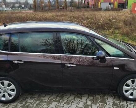 Фиолетовый Опель Zafira Tourer, объемом двигателя 2 л и пробегом 136 тыс. км за 8000 $, фото 5 на Automoto.ua