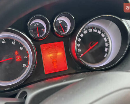 Коричневый Опель Zafira Tourer, объемом двигателя 1.6 л и пробегом 189 тыс. км за 9150 $, фото 18 на Automoto.ua