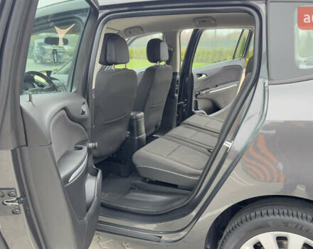 Коричневый Опель Zafira Tourer, объемом двигателя 1.6 л и пробегом 189 тыс. км за 9150 $, фото 27 на Automoto.ua