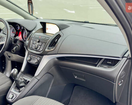 Коричневый Опель Zafira Tourer, объемом двигателя 1.6 л и пробегом 189 тыс. км за 9150 $, фото 21 на Automoto.ua