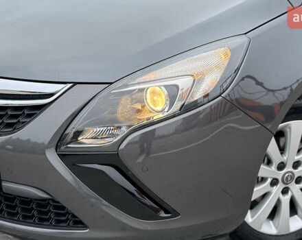 Коричневый Опель Zafira Tourer, объемом двигателя 1.6 л и пробегом 189 тыс. км за 9150 $, фото 6 на Automoto.ua