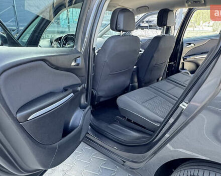 Коричневий Опель Zafira Tourer, об'ємом двигуна 1.6 л та пробігом 188 тис. км за 9350 $, фото 36 на Automoto.ua