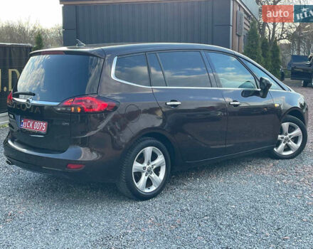 Коричневый Опель Zafira Tourer, объемом двигателя 2 л и пробегом 230 тыс. км за 11550 $, фото 45 на Automoto.ua