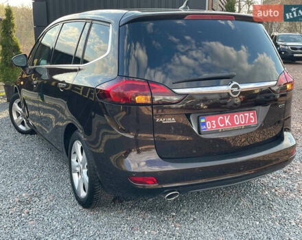 Коричневый Опель Zafira Tourer, объемом двигателя 2 л и пробегом 230 тыс. км за 11550 $, фото 44 на Automoto.ua