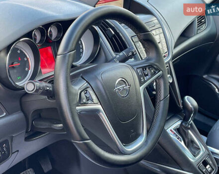 Коричневый Опель Zafira Tourer, объемом двигателя 2 л и пробегом 230 тыс. км за 11550 $, фото 12 на Automoto.ua