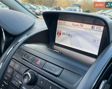 Коричневый Опель Zafira Tourer, объемом двигателя 2 л и пробегом 230 тыс. км за 11550 $, фото 35 на Automoto.ua