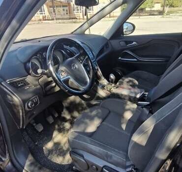 Опель Zafira Tourer 2013 в Надворной на Automoto.ua Коричневый Опель Zafira Tourer, объемом двигателя 1.96 л и пробегом 280 тыс. км за 9000 $, фото 11 на Automoto.ua