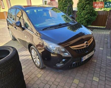 Коричневый Опель Zafira Tourer, объемом двигателя 1.96 л и пробегом 349 тыс. км за 8650 $, фото 8 на Automoto.ua