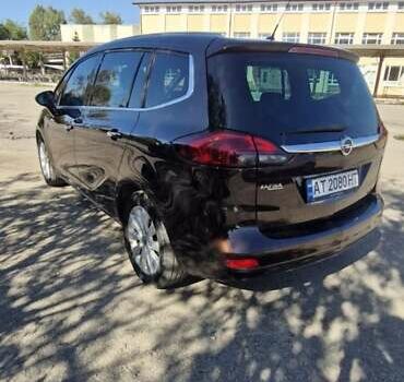 Опель Zafira Tourer 2013 в Надворной на Automoto.ua Коричневый Опель Zafira Tourer, объемом двигателя 1.96 л и пробегом 280 тыс. км за 9000 $, фото 10 на Automoto.ua