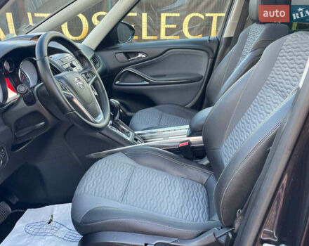 Коричневый Опель Zafira Tourer, объемом двигателя 2 л и пробегом 230 тыс. км за 11550 $, фото 13 на Automoto.ua