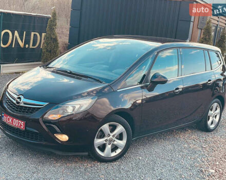 Коричневый Опель Zafira Tourer, объемом двигателя 2 л и пробегом 230 тыс. км за 11550 $, фото 4 на Automoto.ua