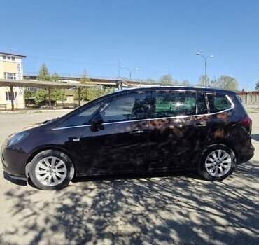 Опель Zafira Tourer 2013 в Надворной на Automoto.ua Коричневый Опель Zafira Tourer, объемом двигателя 1.96 л и пробегом 280 тыс. км за 9000 $, фото 8 на Automoto.ua