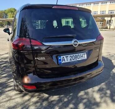 Опель Zafira Tourer 2013 в Надворной на Automoto.ua Коричневый Опель Zafira Tourer, объемом двигателя 1.96 л и пробегом 280 тыс. км за 9000 $, фото 4 на Automoto.ua