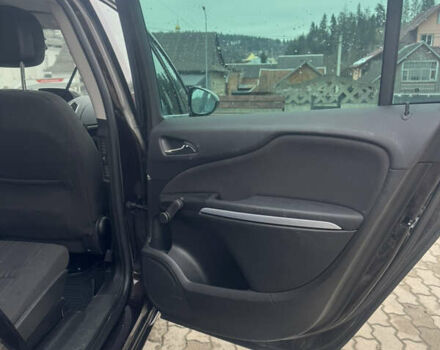 Коричневий Опель Zafira Tourer, об'ємом двигуна 1.96 л та пробігом 229 тис. км за 10399 $, фото 21 на Automoto.ua