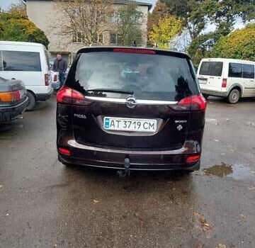 Коричневый Опель Zafira Tourer, объемом двигателя 1.6 л и пробегом 316 тыс. км за 11000 $, фото 3 на Automoto.ua