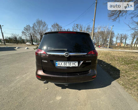 Коричневий Опель Zafira Tourer, об'ємом двигуна 2 л та пробігом 305 тис. км за 11000 $, фото 5 на Automoto.ua