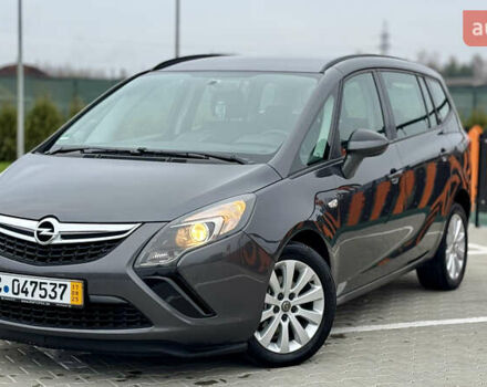 Коричневый Опель Zafira Tourer, объемом двигателя 1.6 л и пробегом 189 тыс. км за 9150 $, фото 1 на Automoto.ua