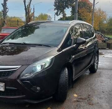 Коричневый Опель Zafira Tourer, объемом двигателя 1.6 л и пробегом 316 тыс. км за 11000 $, фото 1 на Automoto.ua
