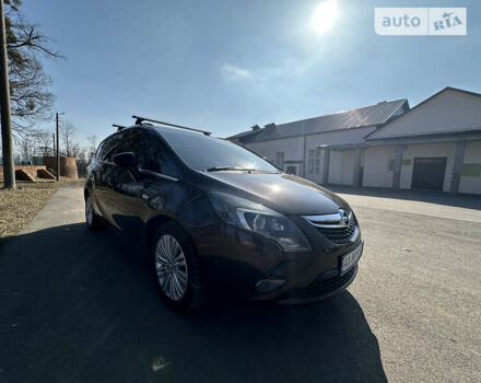 Коричневий Опель Zafira Tourer, об'ємом двигуна 2 л та пробігом 305 тис. км за 11000 $, фото 1 на Automoto.ua