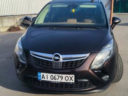 Опель Zafira Tourer 2014 в Киеве на Automoto.ua Коричневый Опель Zafira Tourer, объемом двигателя 1.96 л и пробегом 275 тыс. км за 11200 $, фото 1 на Automoto.ua