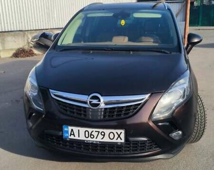 Коричневый Опель Zafira Tourer, объемом двигателя 1.96 л и пробегом 275 тыс. км за 11200 $, фото 1 на Automoto.ua