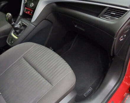 Червоний Опель Zafira Tourer, об'ємом двигуна 1.6 л та пробігом 320 тис. км за 8300 $, фото 9 на Automoto.ua