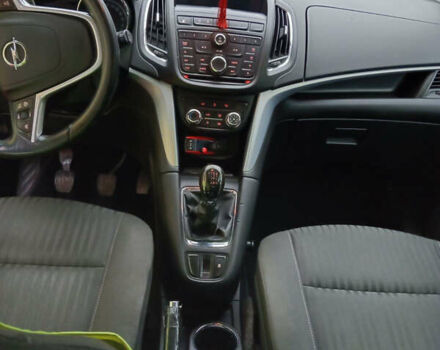 Червоний Опель Zafira Tourer, об'ємом двигуна 1.6 л та пробігом 320 тис. км за 8300 $, фото 11 на Automoto.ua