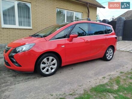 Опель Zafira Tourer 2015 у Ахтырке на Automoto.ua Червоний Опель Zafira Tourer, об'ємом двигуна 1.6 л та пробігом 205 тис. км за 11999 $, фото 1 на Automoto.ua
