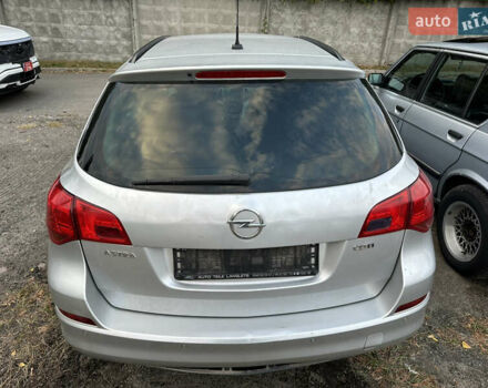 Опель Zafira Tourer, об'ємом двигуна 1.7 л та пробігом 180 тис. км за 2500 $, фото 5 на Automoto.ua