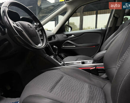 Опель Zafira Tourer 2011 в Ивано-Франковске на Automoto.ua Опель Zafira Tourer, объемом двигателя 2 л и пробегом 236 тыс. км за 9999 $, фото 11 на Automoto.ua