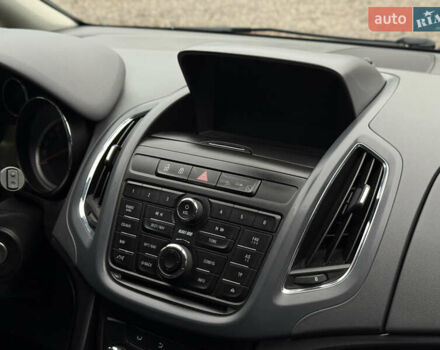 Опель Zafira Tourer 2011 в Ивано-Франковске на Automoto.ua Опель Zafira Tourer, объемом двигателя 2 л и пробегом 236 тыс. км за 9999 $, фото 13 на Automoto.ua