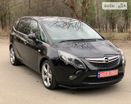 Опель Zafira Tourer, объемом двигателя 2 л и пробегом 237 тыс. км за 9999 $, фото 8 на Automoto.ua