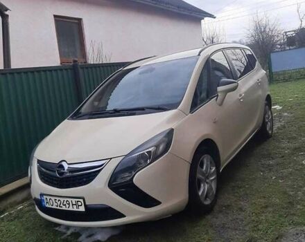 Опель Zafira Tourer, объемом двигателя 1.6 л и пробегом 220 тыс. км за 8000 $, фото 2 на Automoto.ua